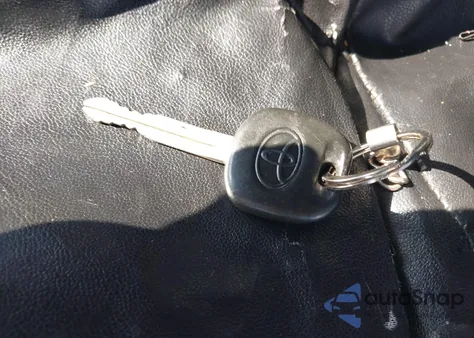 2015 Toyota Corolla L из США, поврежденный, VIN 5YFBURHE6FP225264